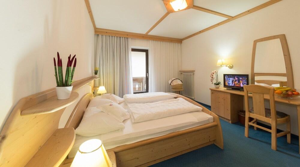 Hotel Hellweger Campo Tures Extérieur photo