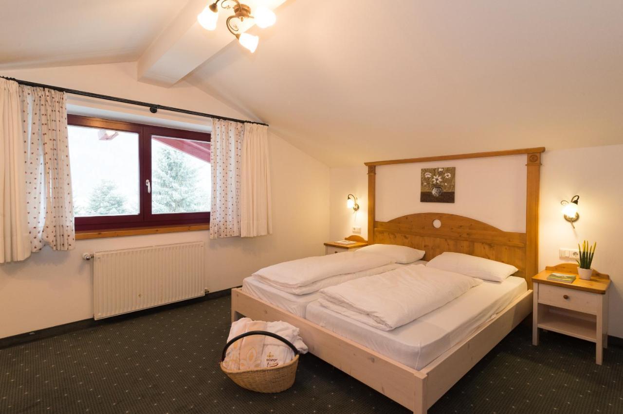 Hotel Hellweger Campo Tures Extérieur photo